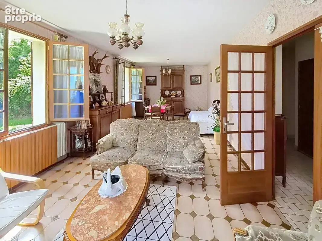 Maison 5 pièces 170 m² à vendre à Saint-Denis-De-Jouhet (36230) - photo 9