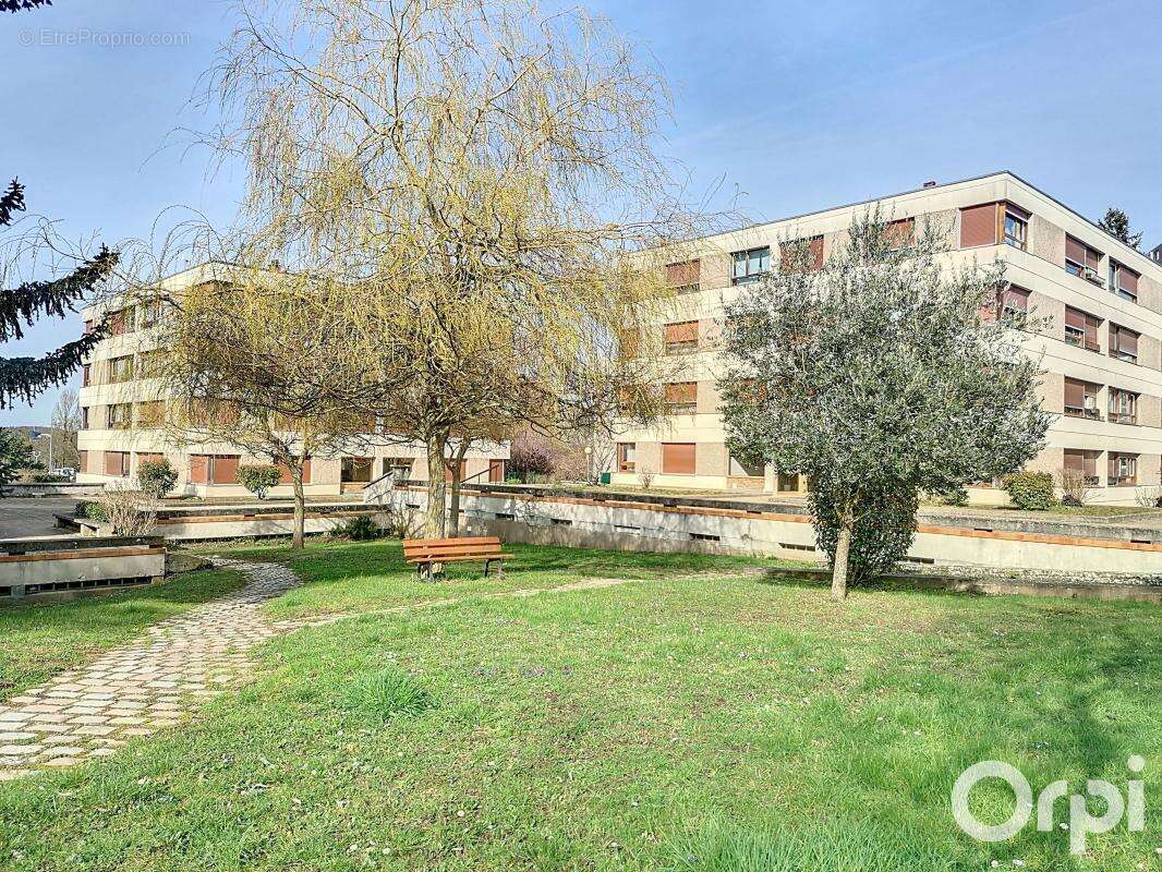 Appartement à LONGJUMEAU