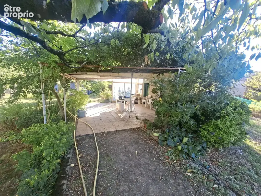 Terrain constructible avec dependances - photo 3