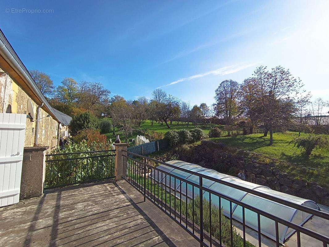 Appartement à SAINT-BENIN-D&#039;AZY