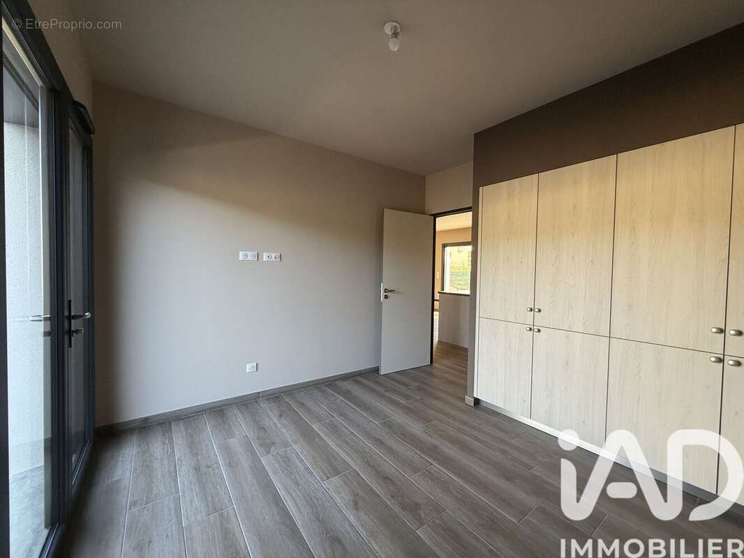 Maison 115 m² à Saint-Pierre-Eynac  - photo 5