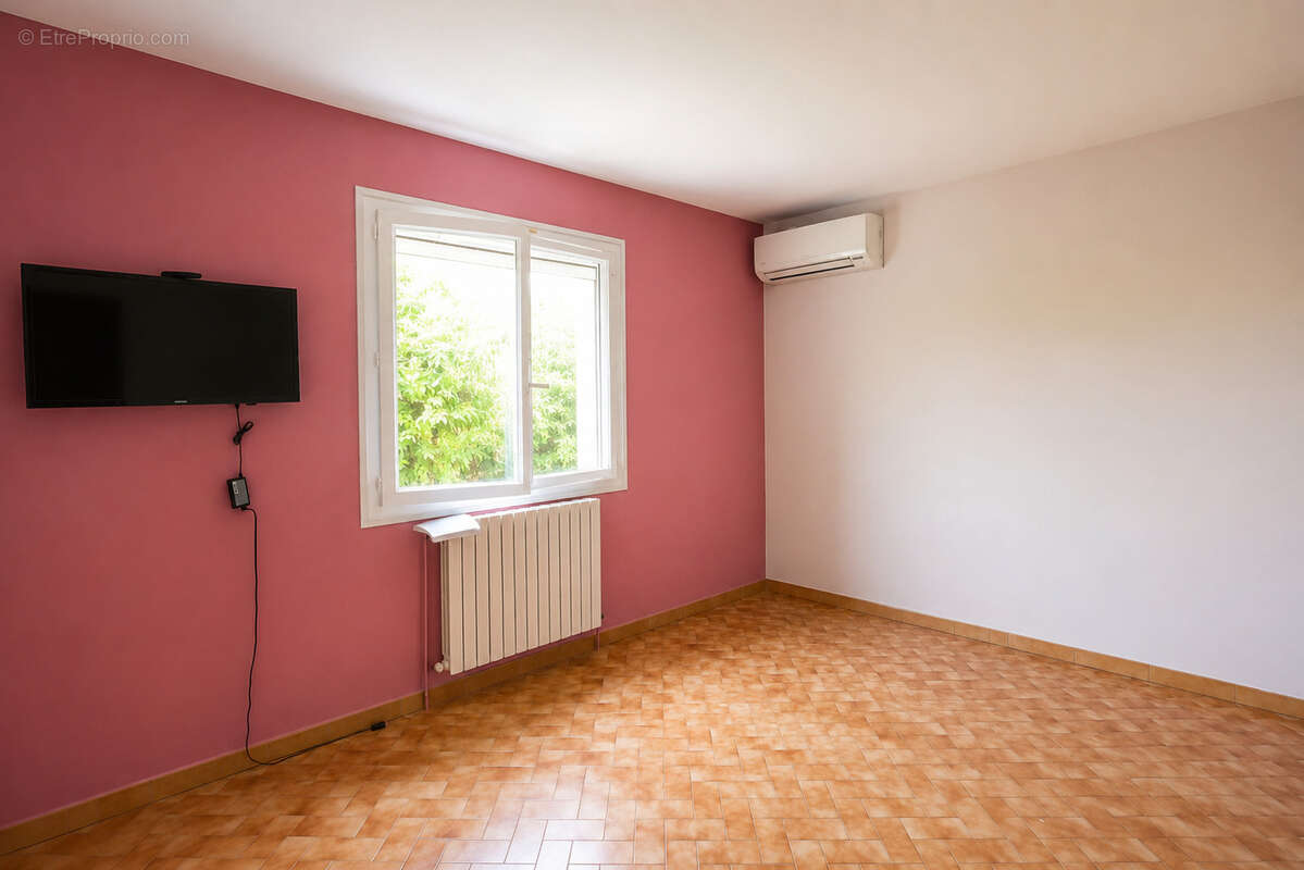 Maison familiale avec grand terrain piscinable - photo 8