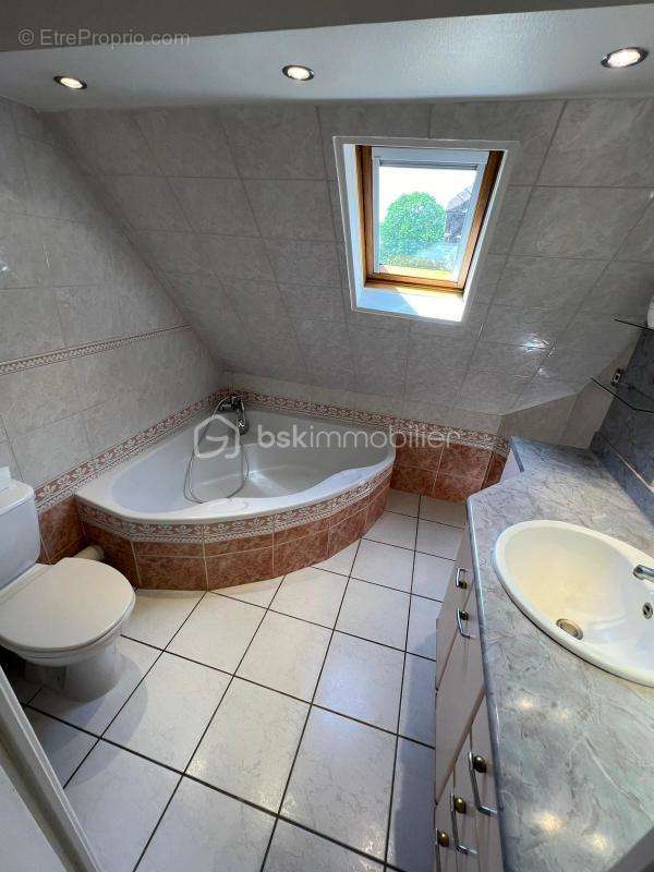 Maison à DAMMARIE-LES-LYS