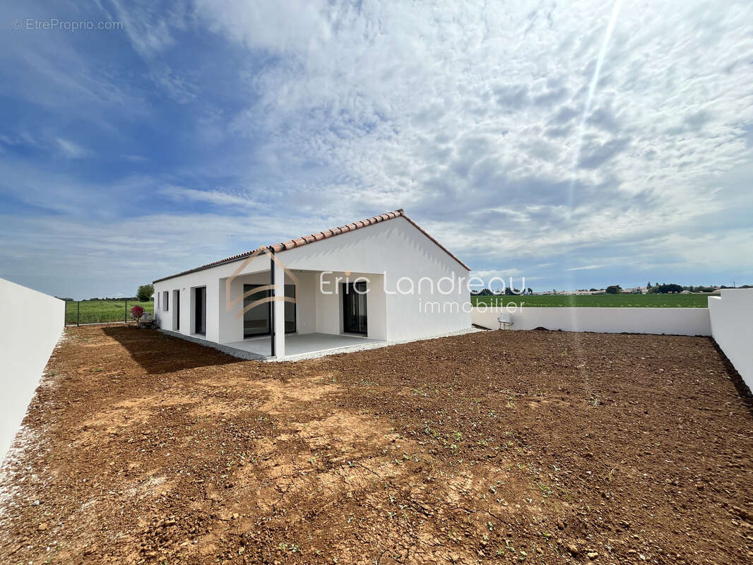Maison à TALMONT-SAINT-HILAIRE