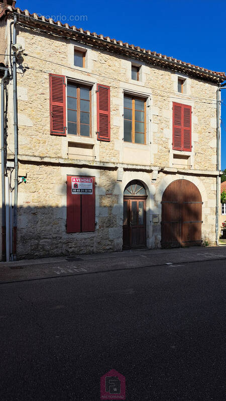 Maison à PUY-L'EVEQUE