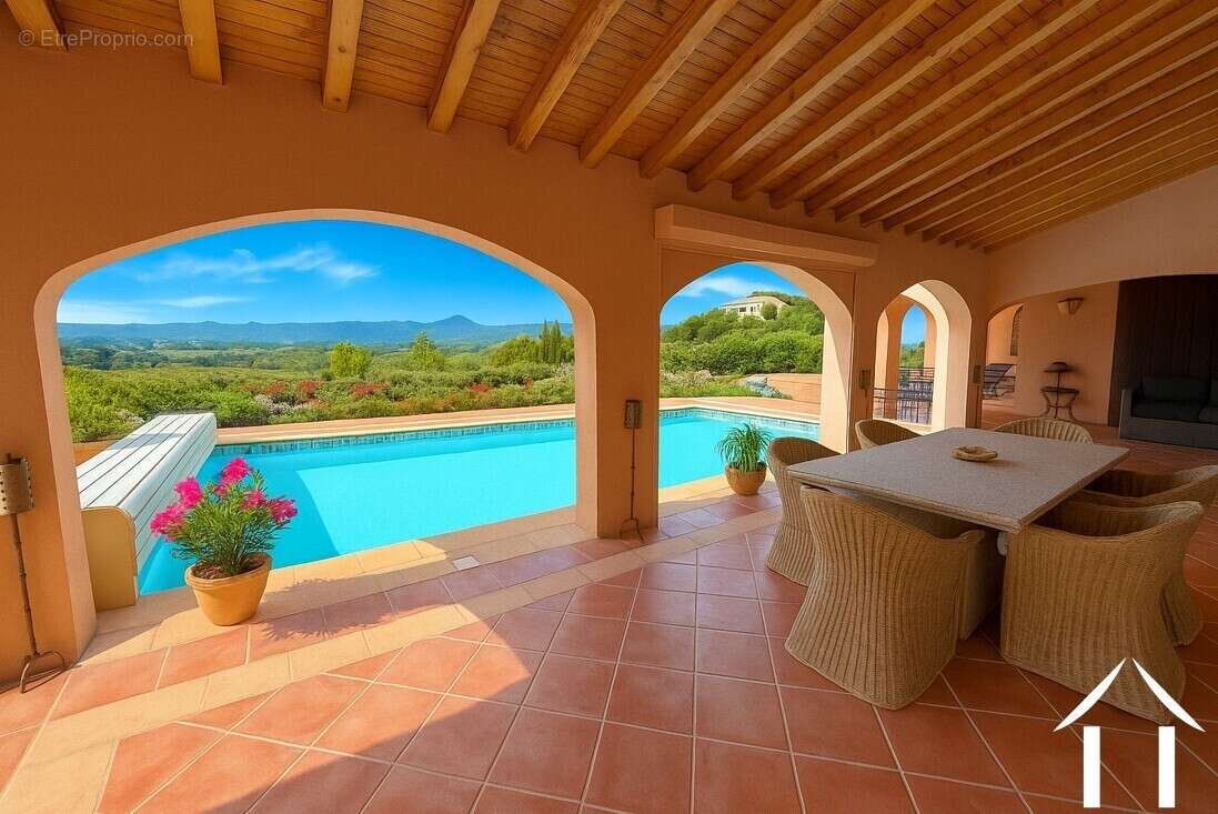 Maison à SAINT-CHINIAN