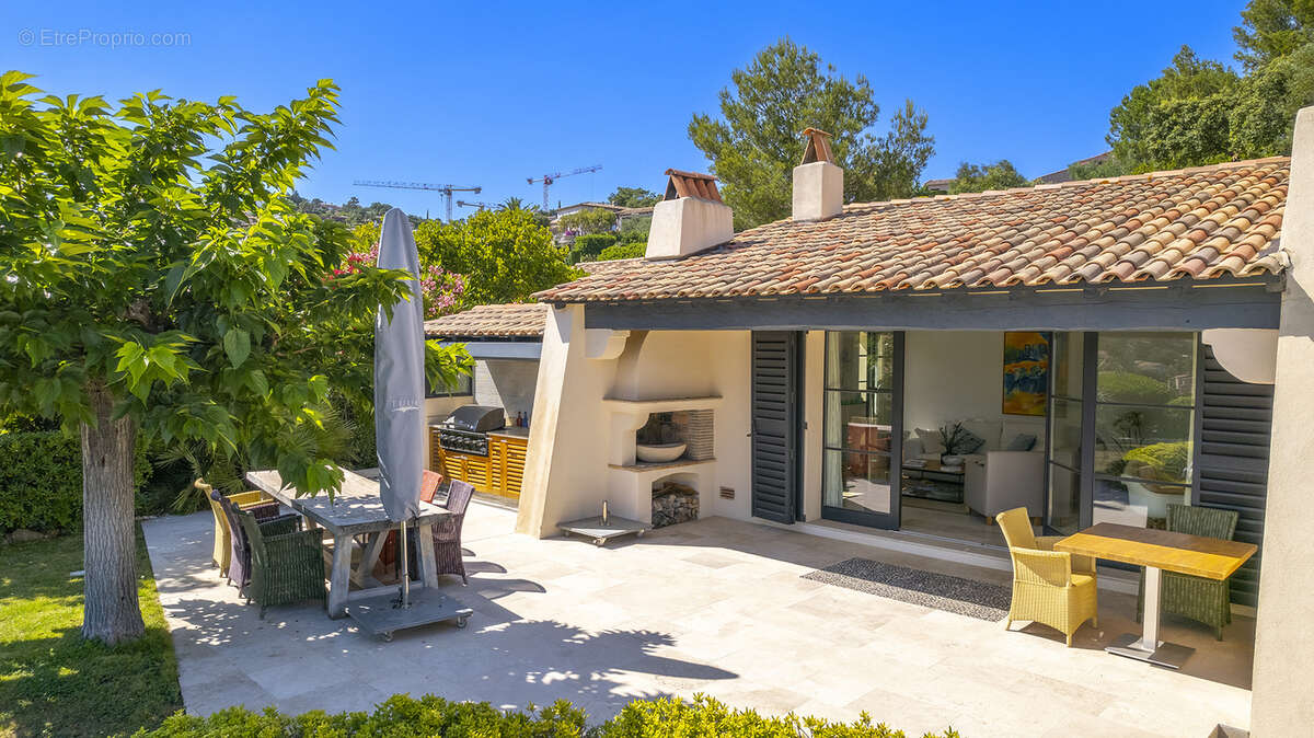 Appartement à FREJUS