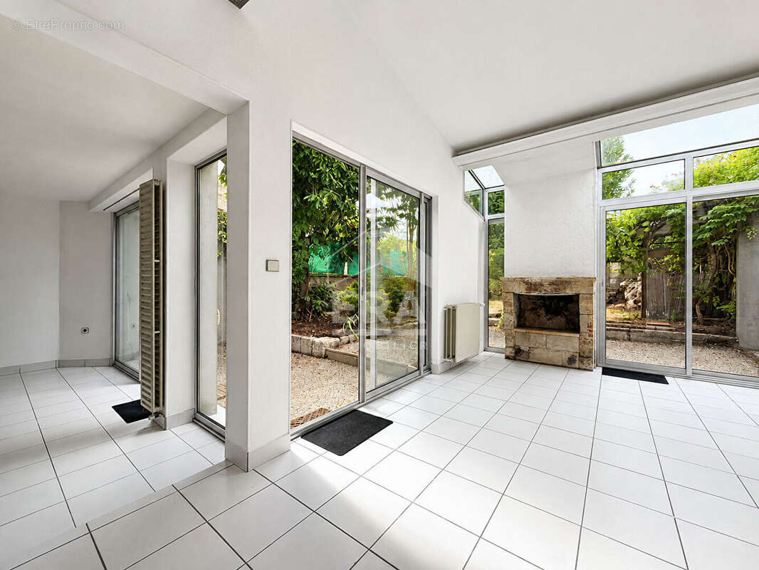 Maison 136m² à la couronne - photo 2