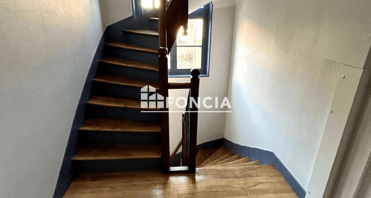 INVESTISSEMENT LOCATIF – Studio vendu occupé à Colombes - photo 3