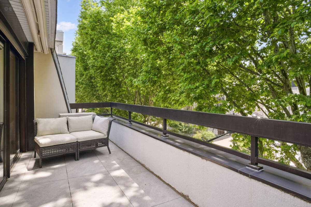 Appartement à LYON-6E