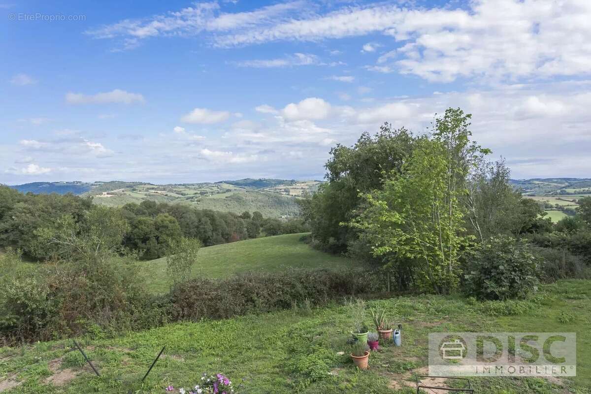 Maison à SAINT-ANDRE-DE-NAJAC