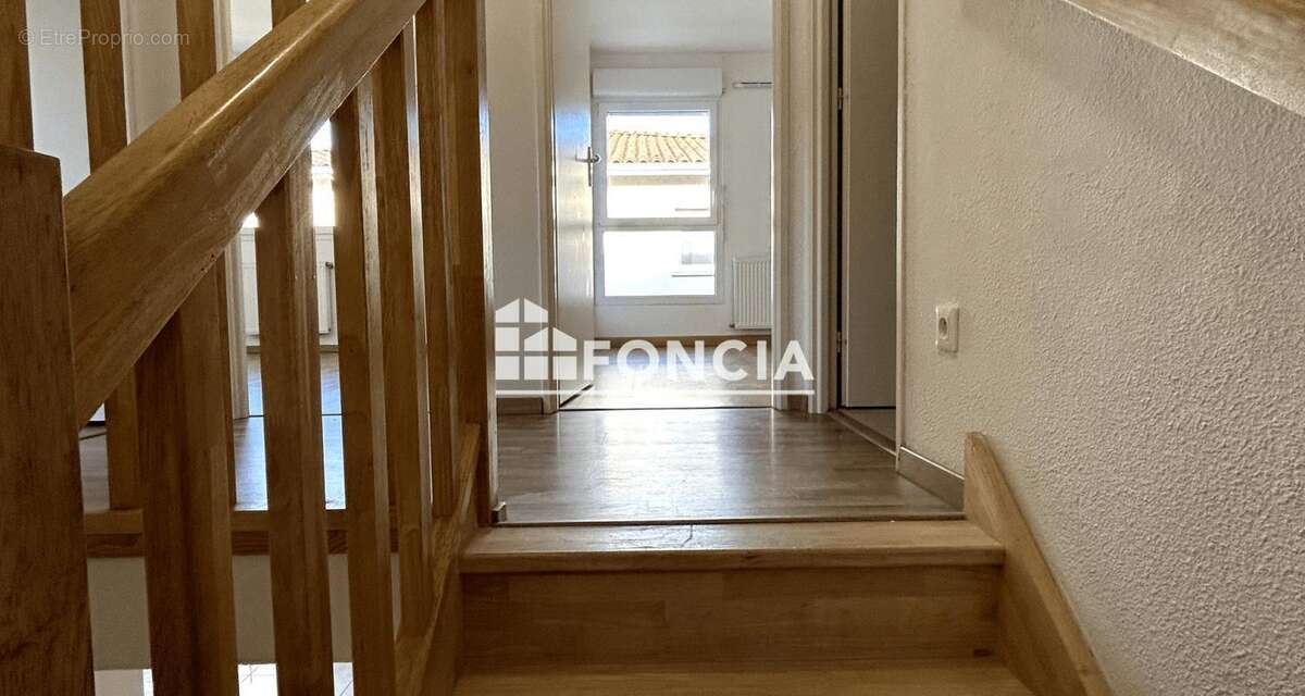 Appartement T4 en duplex avec stationnement et garage en sous-sol - photo 7