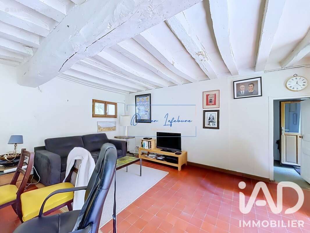 Maison 185 m² à Rosay  - photo 3