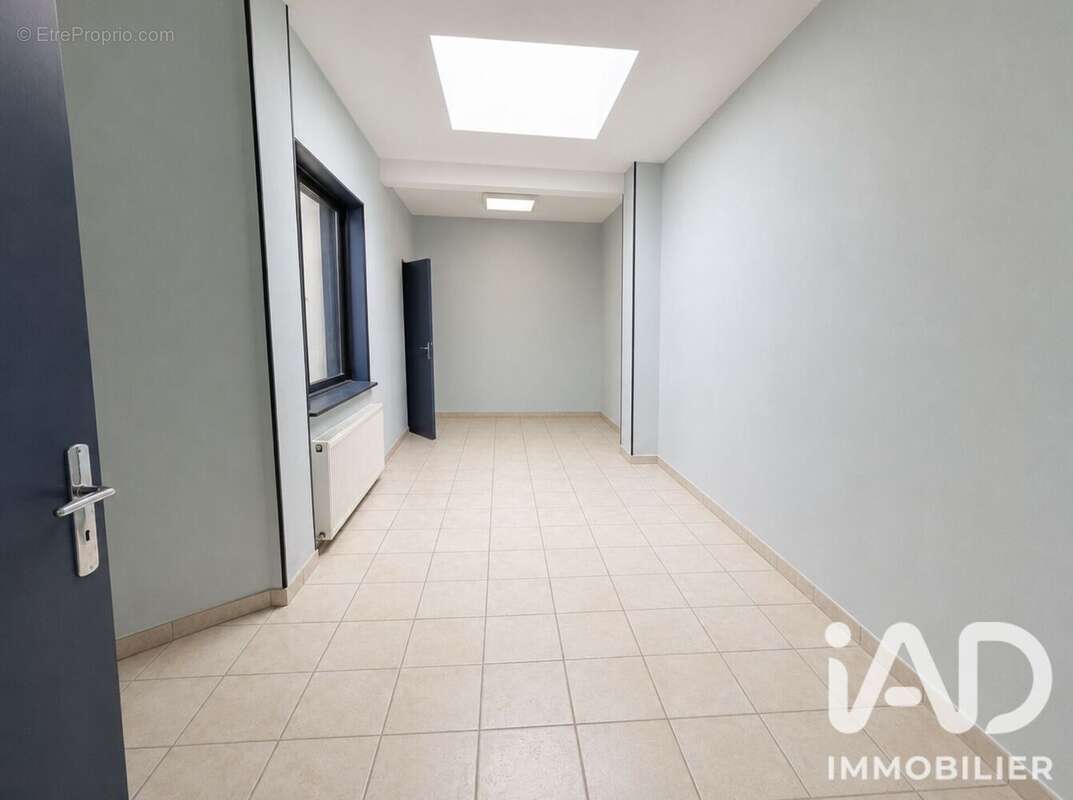 Appartement 245 m² à Denain  - photo 3