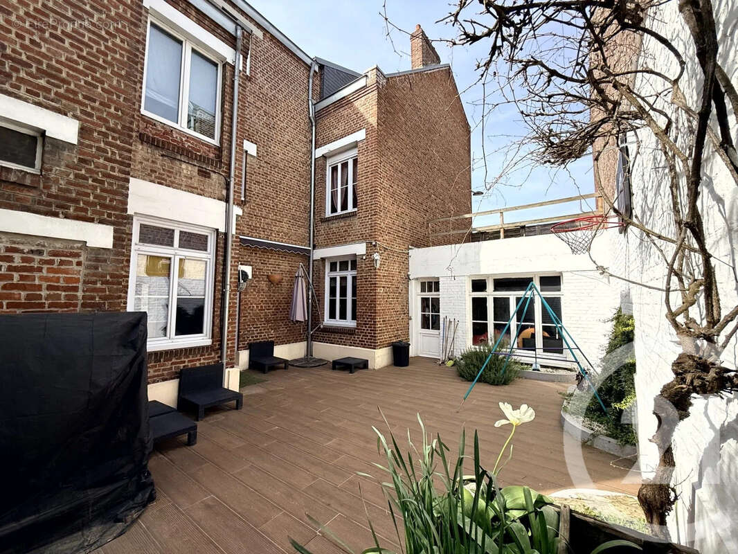 Maison à SAINT-QUENTIN