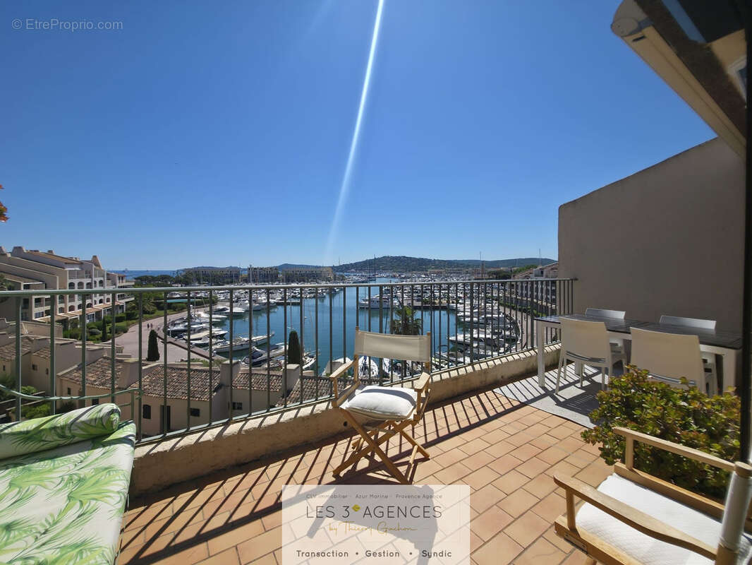 Appartement à COGOLIN
