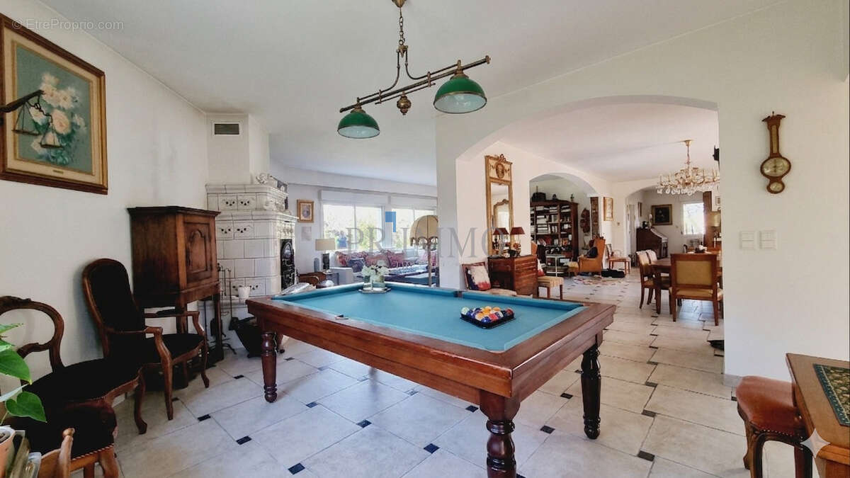 Maison à FREJUS