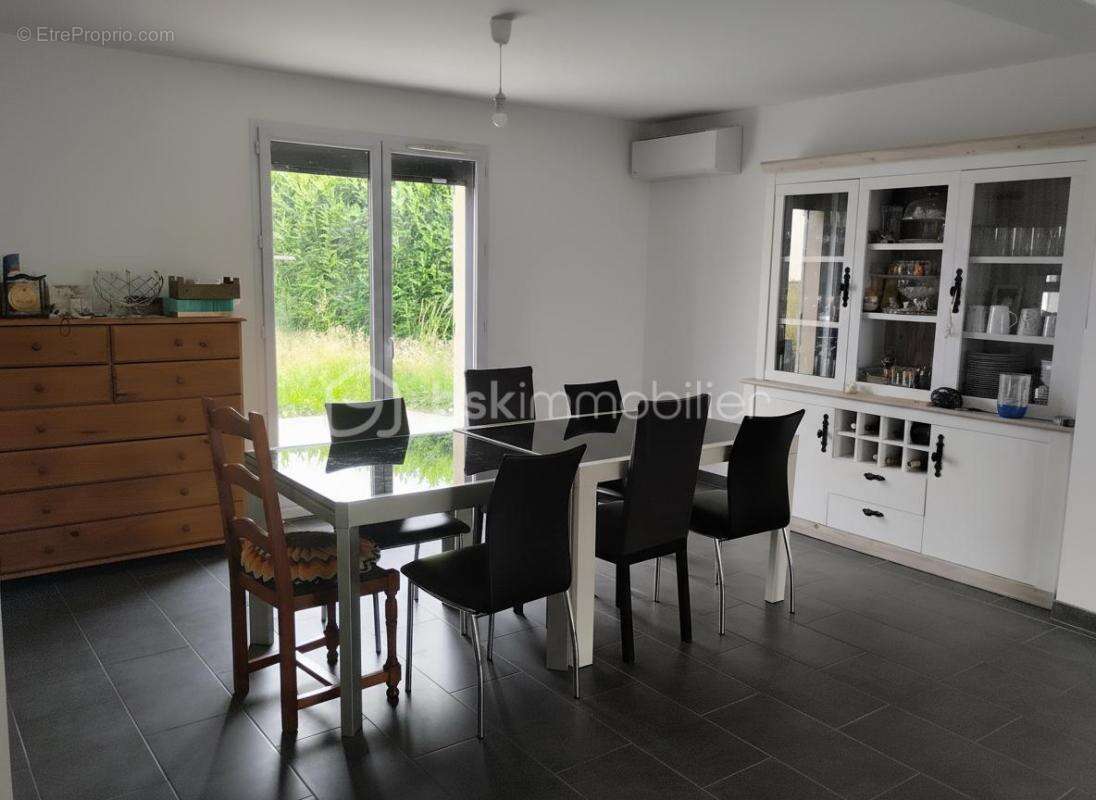 Maison à DONNEMARIE-DONTILLY