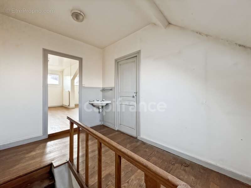 Maison à CHATILLON-EN-BAZOIS