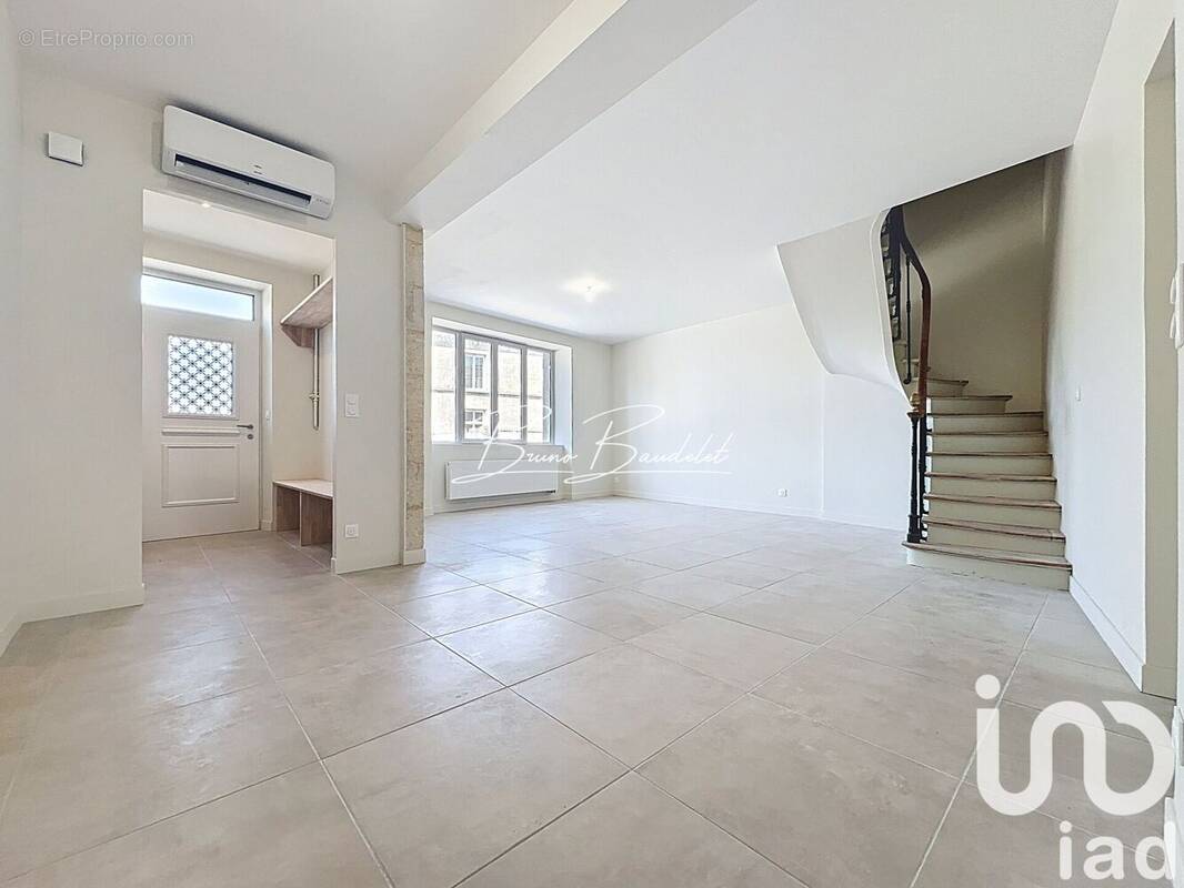 Photo 1 - Maison à LA SAUVE