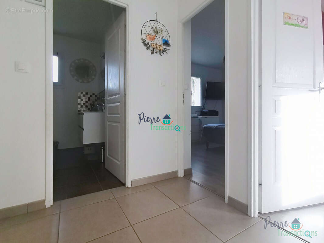 Maison à SAINT-JEAN-DE-LA-NEUVILLE