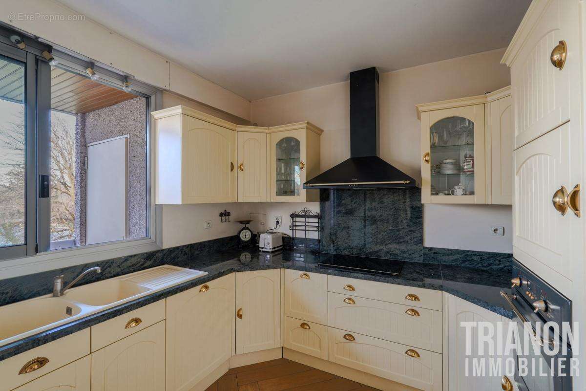 Appartement à SAINT-GRATIEN