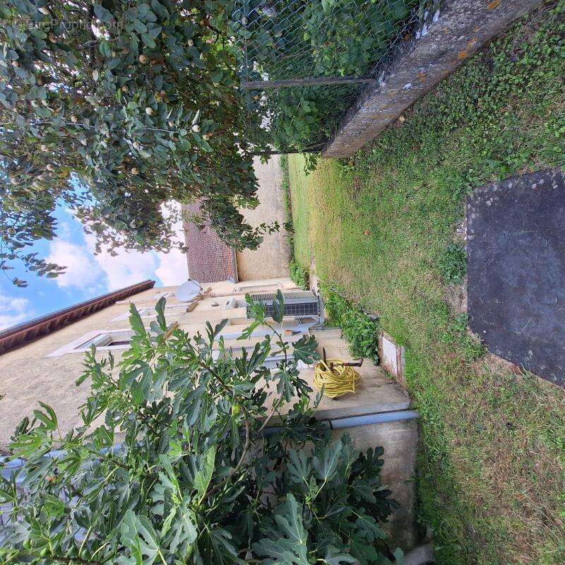 Maison à MILLY-SUR-BRADON