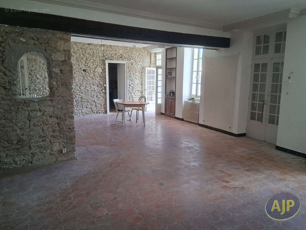 Maison à VERTHEUIL