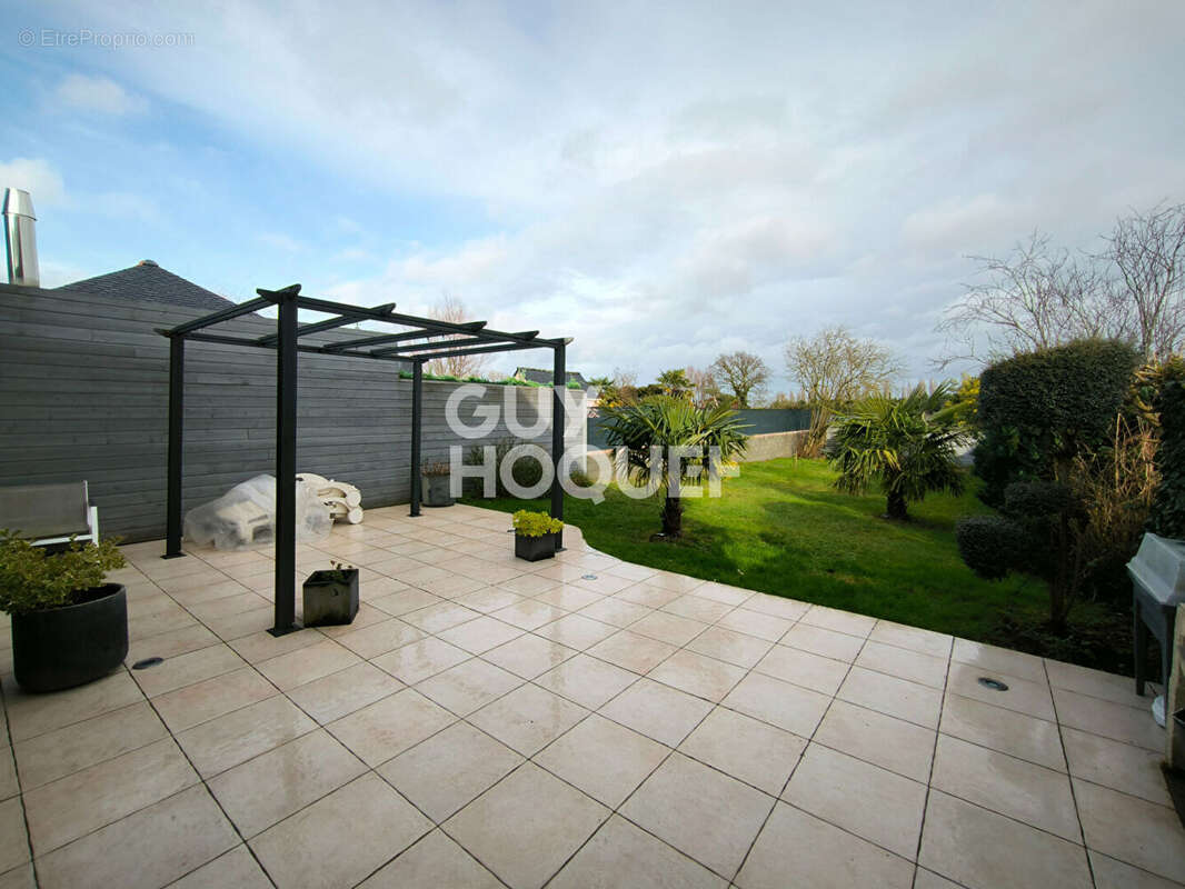 Maison à SAINT-GUINOUX