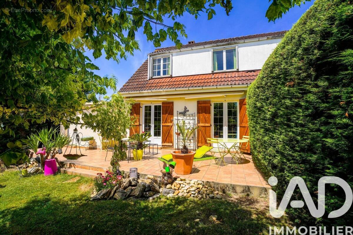 Photo 1 - Maison à PERONNAS