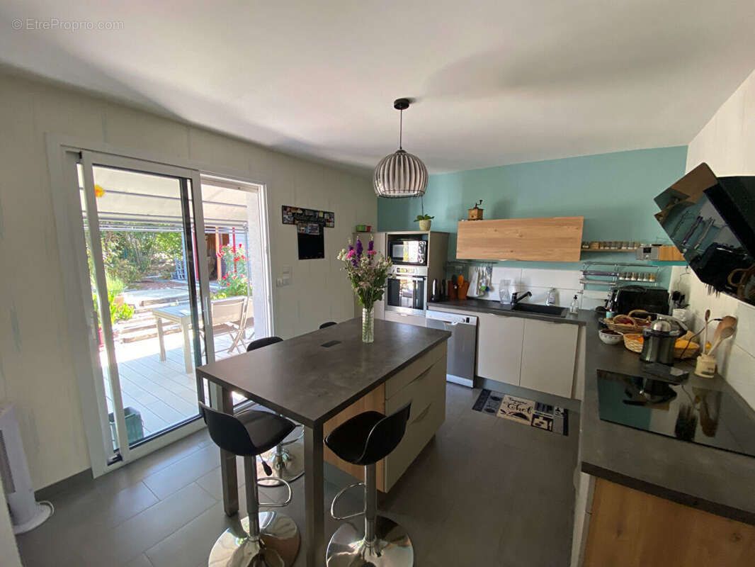 Belle  maison - l'huisserie de 153m2 - photo 2