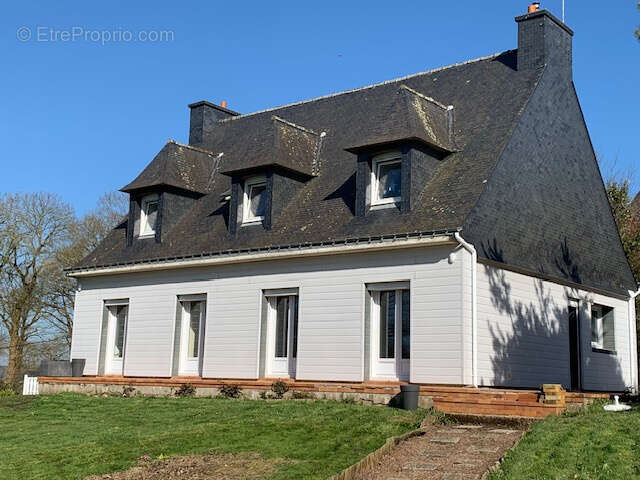 Maison à SAINT-THURIAU