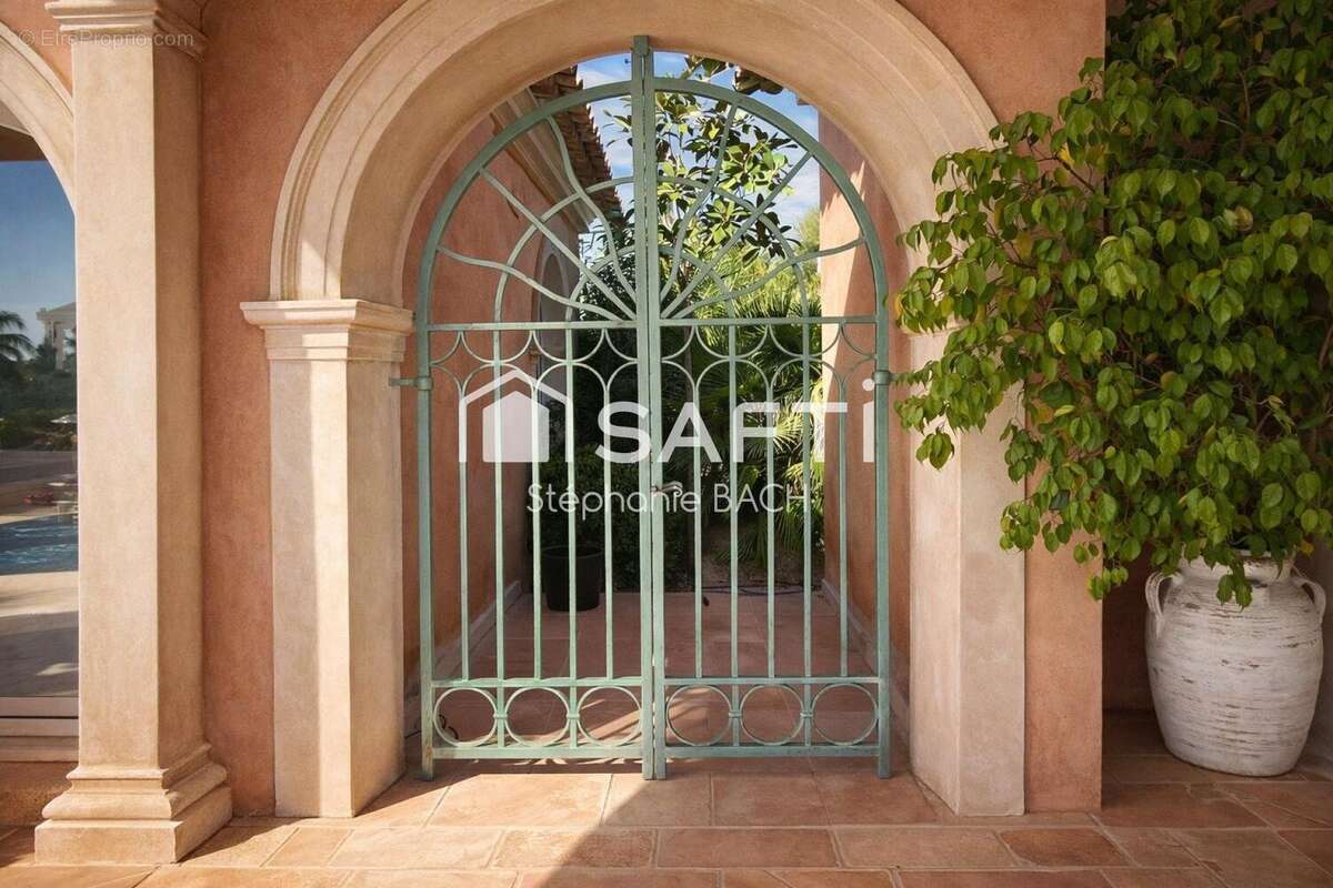 Photo 3 - Maison à CEYRESTE