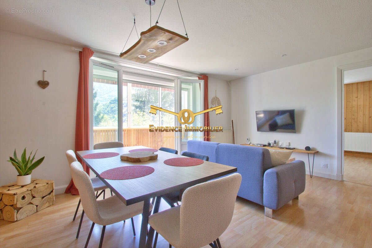 Appartement à LA LECHERE