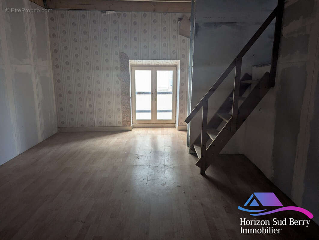 Chambre - Maison à LA CHATRE