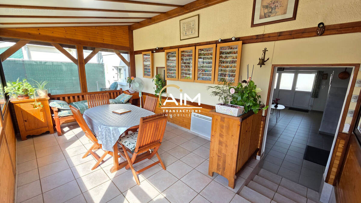 Maison à MONTLOUIS-SUR-LOIRE