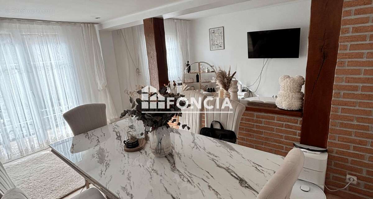 Maison à GOUSSAINVILLE