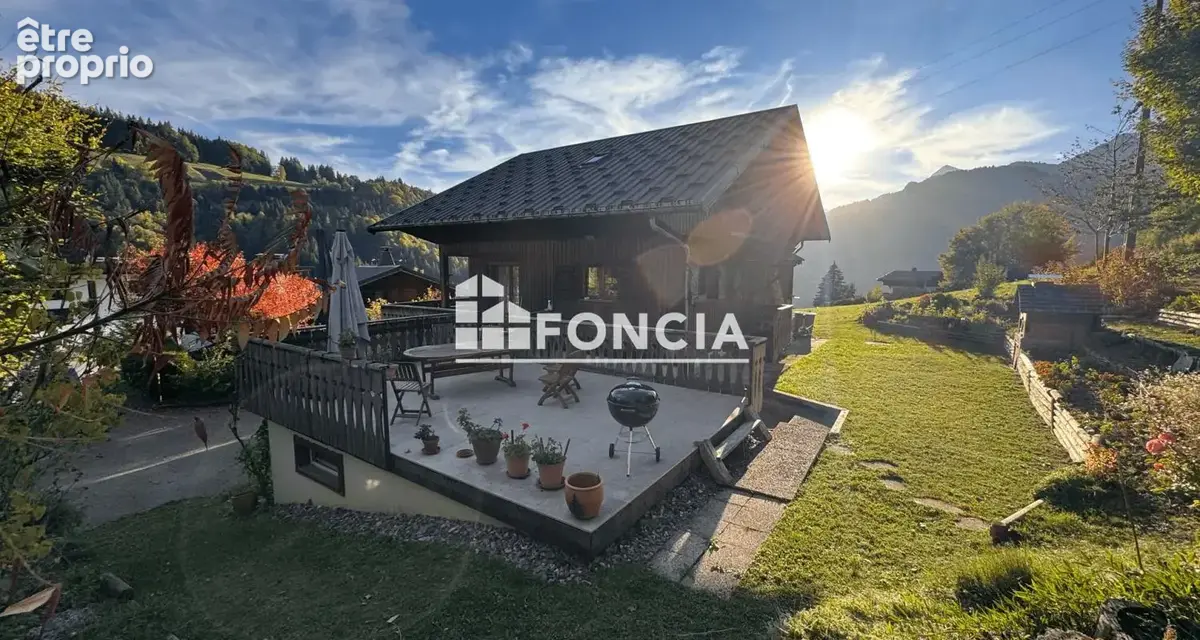 FLUMET - Chalet individuel au calme, avec grand terrain et studio indépendant, à 10 minutes de Megève - photo 2