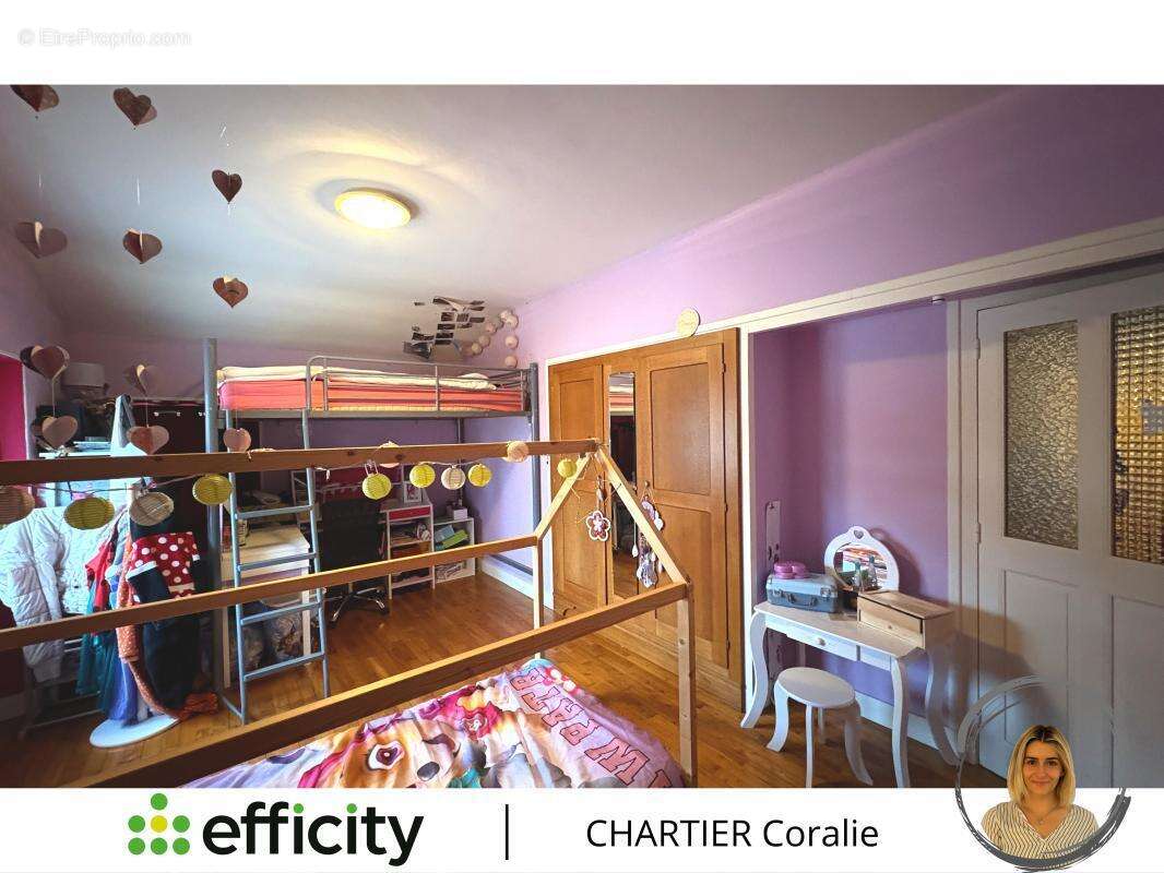 Maison à LA ROCHE-RIGAULT