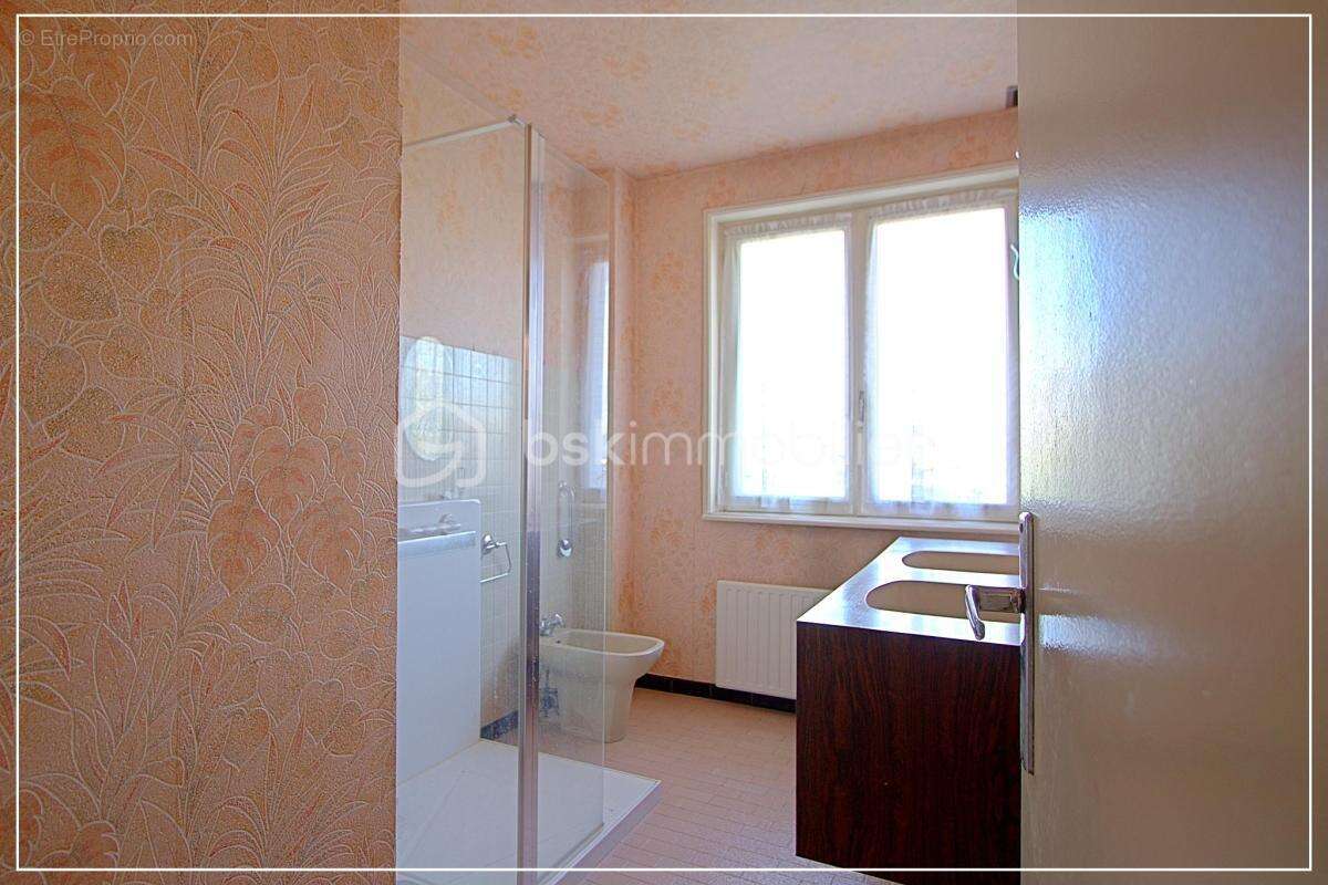 Maison à SAINT-ANDRE-LE-GAZ