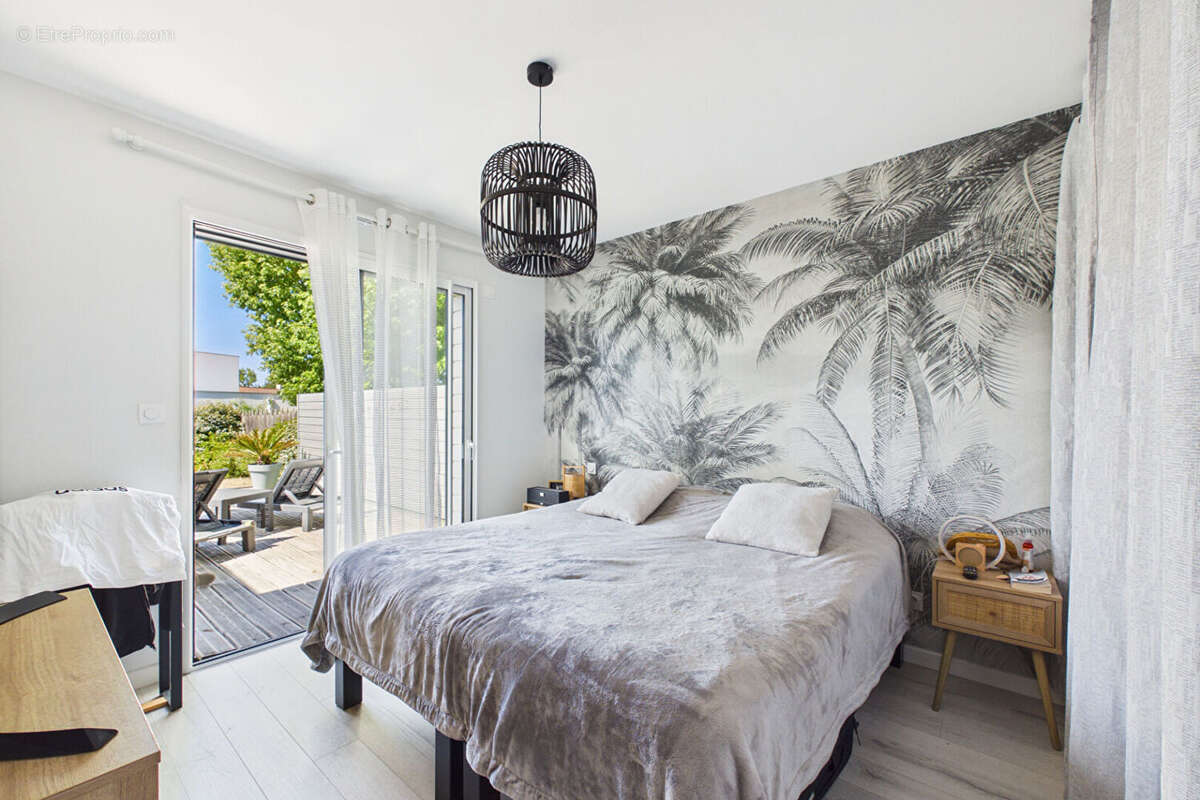 Maison de plain-pied de 2021 - 3ch et 1 bureau + studio - piscine - photo 8