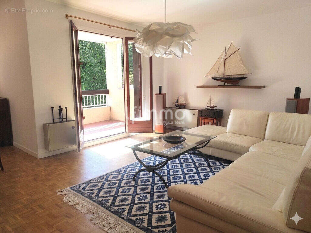 Appartement à SAINTE-FOY-LES-LYON