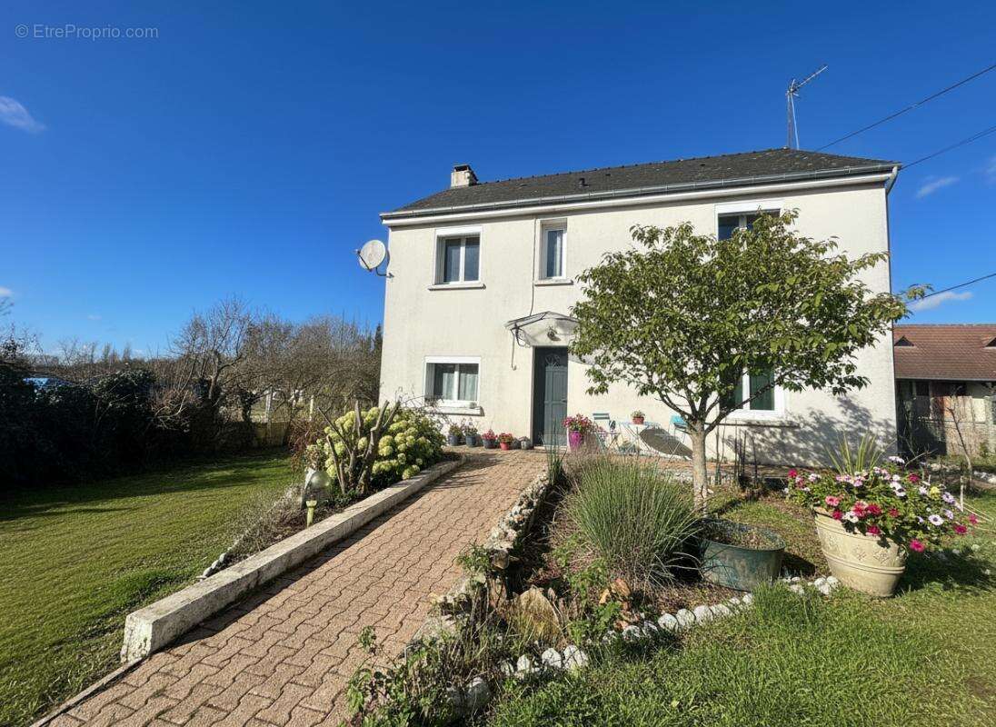 Maison à VIGNOUX-SUR-BARANGEON