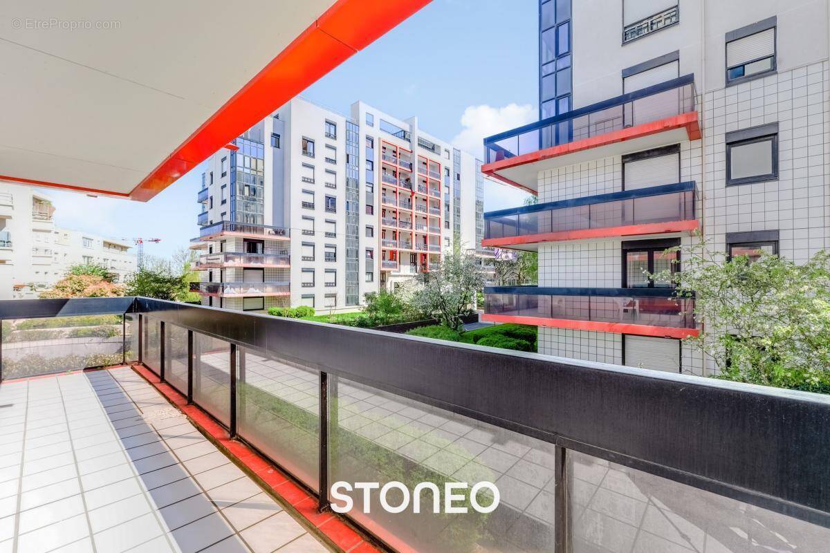 Appartement à ISSY-LES-MOULINEAUX
