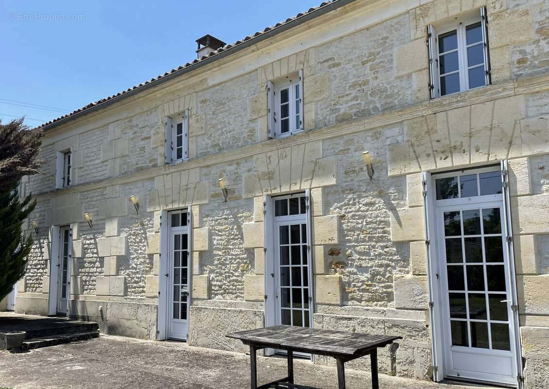 Grande maison Charentaise de 4 chambres - photo 25