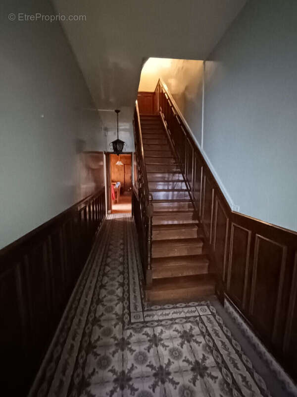 Maison à SAINT-QUENTIN