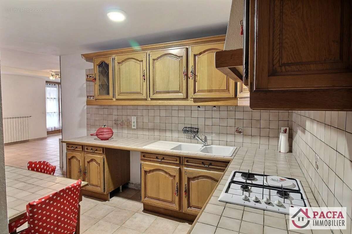 Maison à LABRUGUIERE