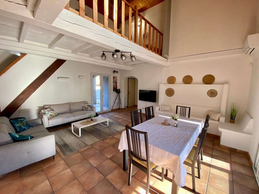 Maison à CASES-DE-PENE