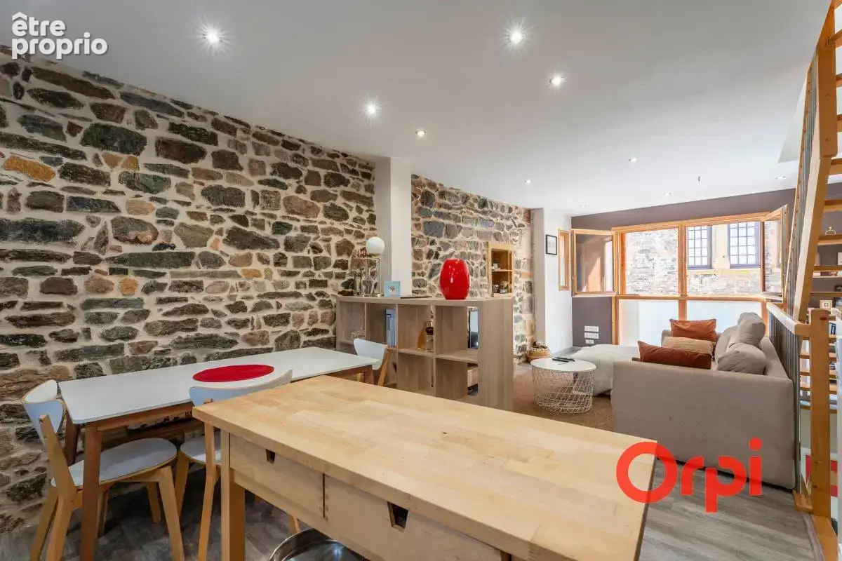 Maison de village entièrement refaite avec beaucoup de charme - photo 7