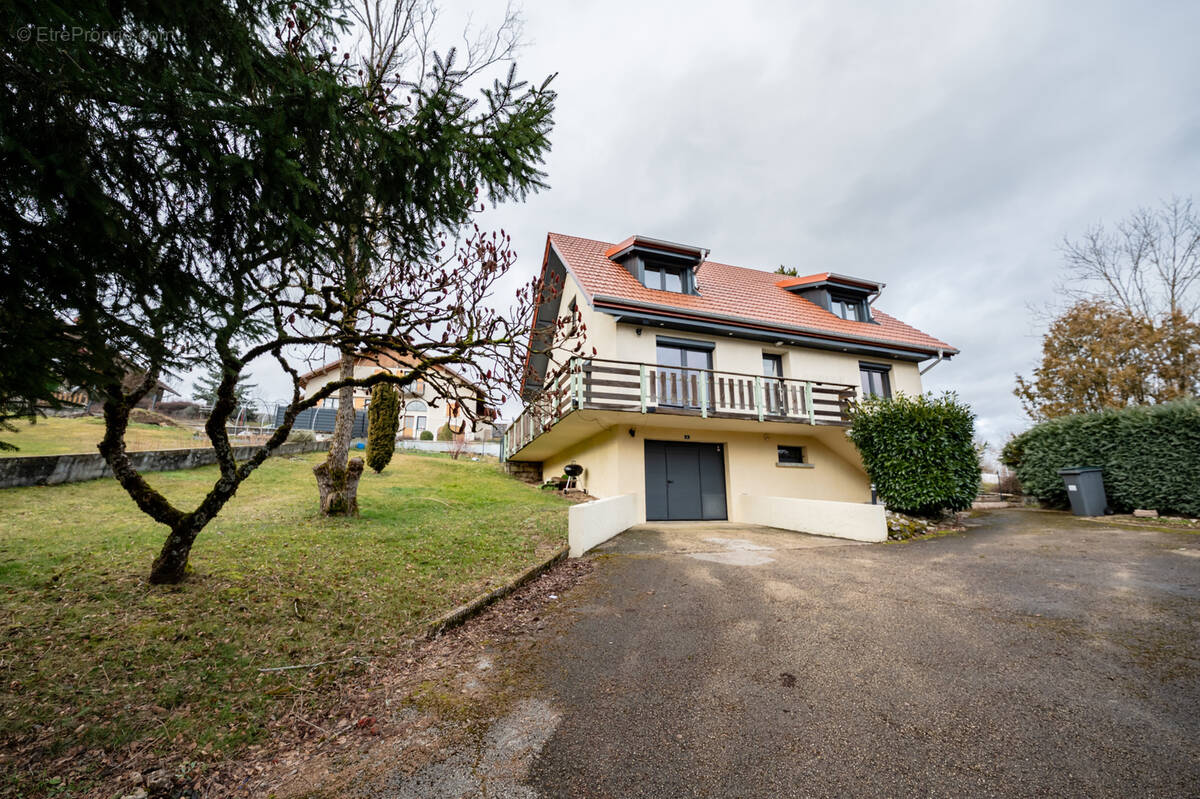 Maison à SAINT-GORGON-MAIN